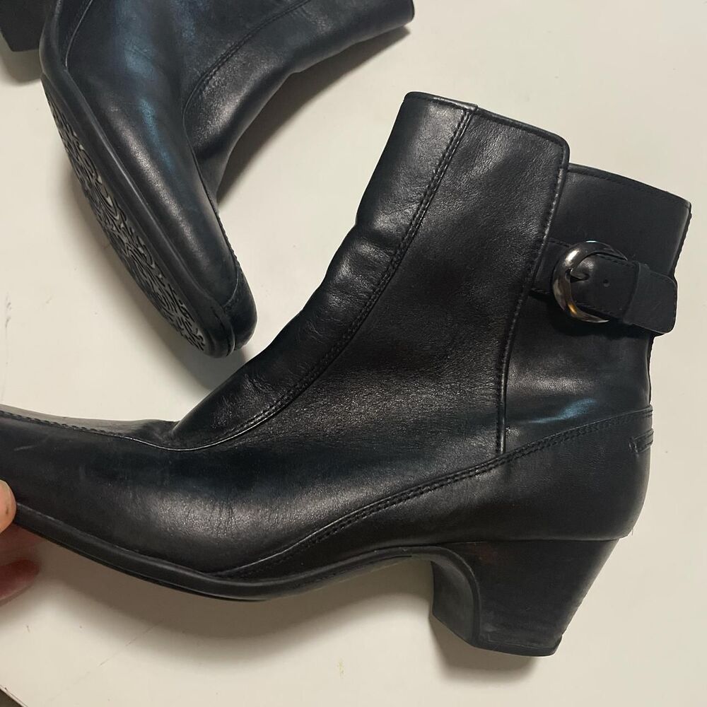 Clarks Ankle Boots - Picture 2 of 7